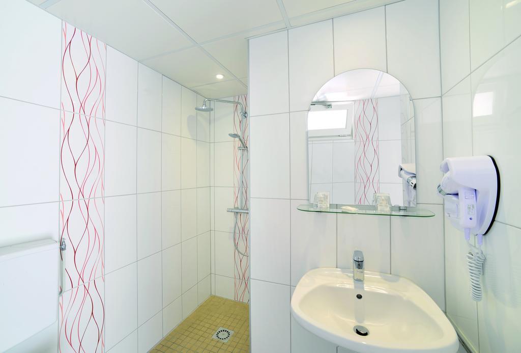 Hotel Saint Contard Lourdes Buitenkant foto