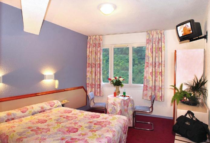 Hotel Saint Contard Lourdes Kamer foto